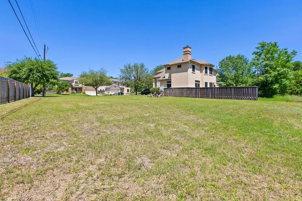 6204 Yaupon Drive Austin, TX 78759