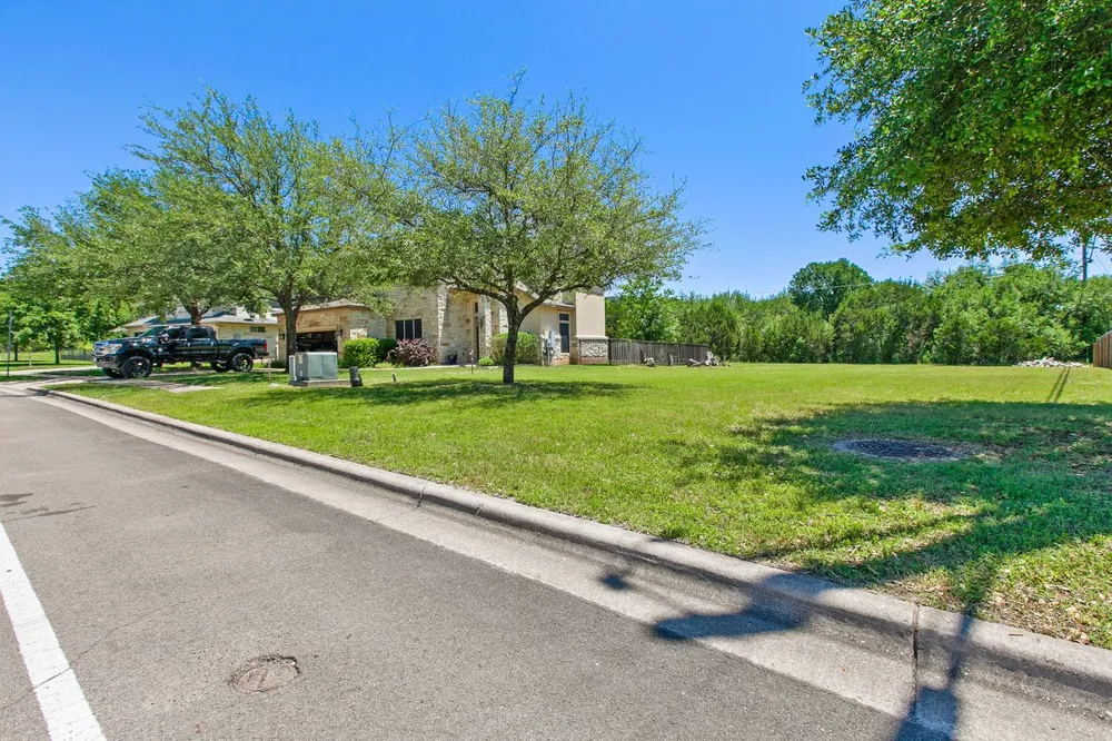 6204 Yaupon Drive Austin, TX 78759