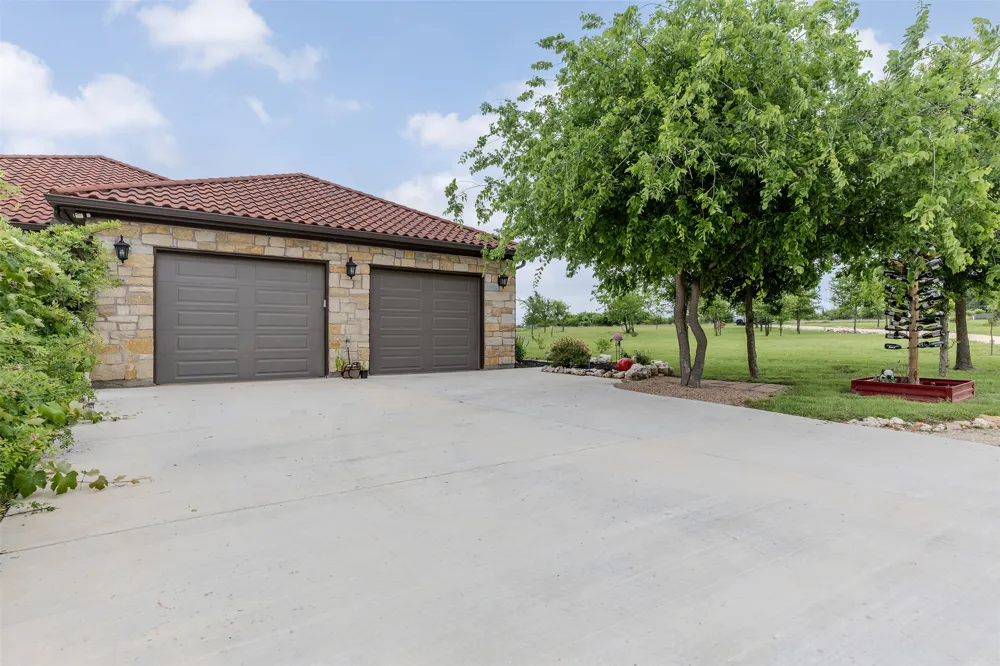 128 Strada Luca Florence, TX 76527