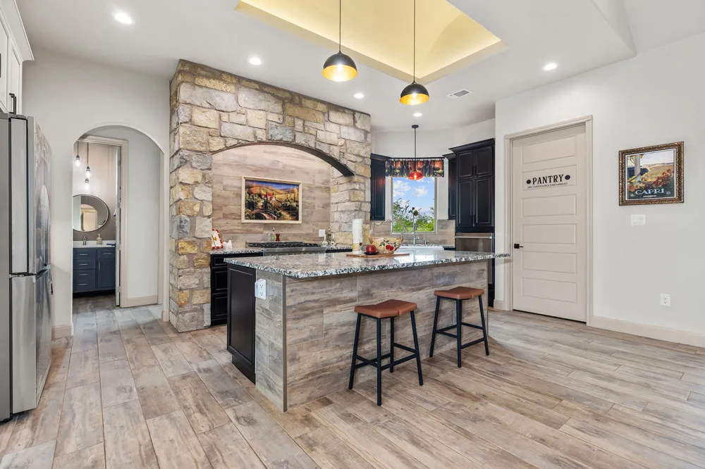 128 Strada Luca Florence, TX 76527
