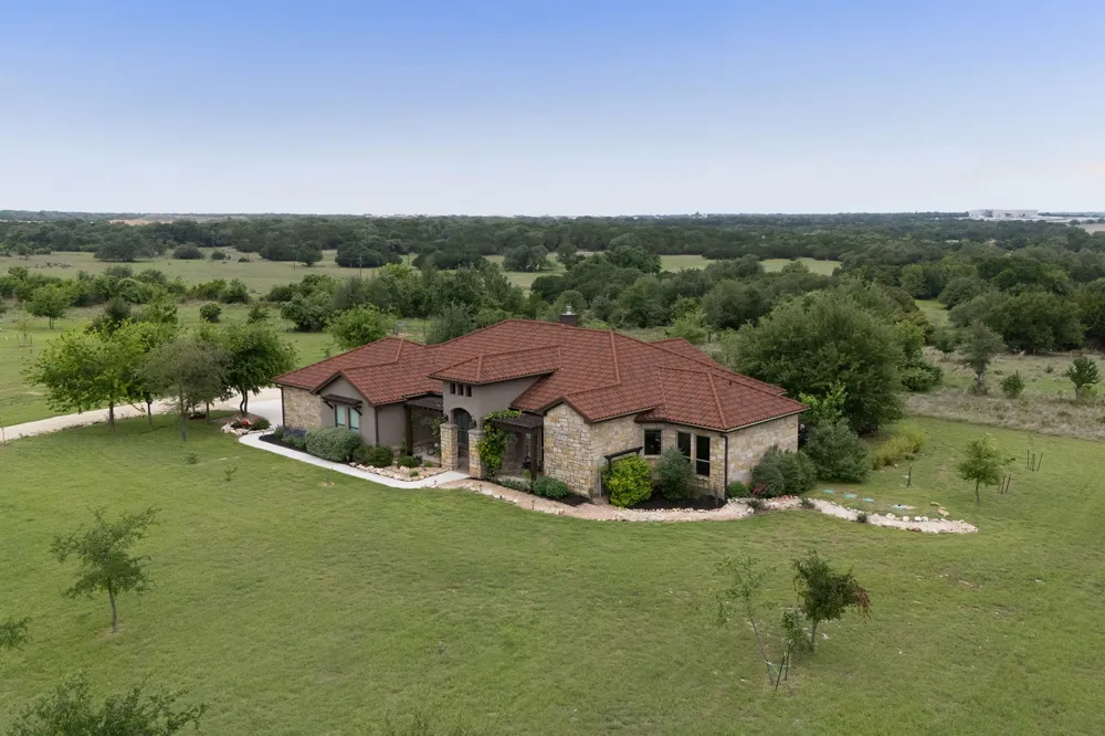 128 Strada Luca Florence, TX 76527