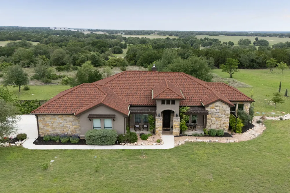 128 Strada Luca Florence, TX 76527