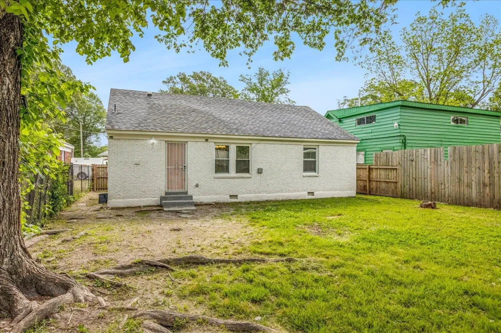 193 N HOLLYWOOD ST Memphis, TN 38112