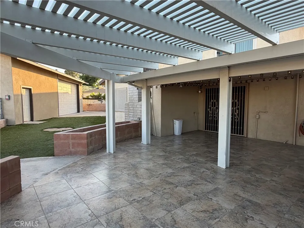 941 Senita Barstow, CA 92311