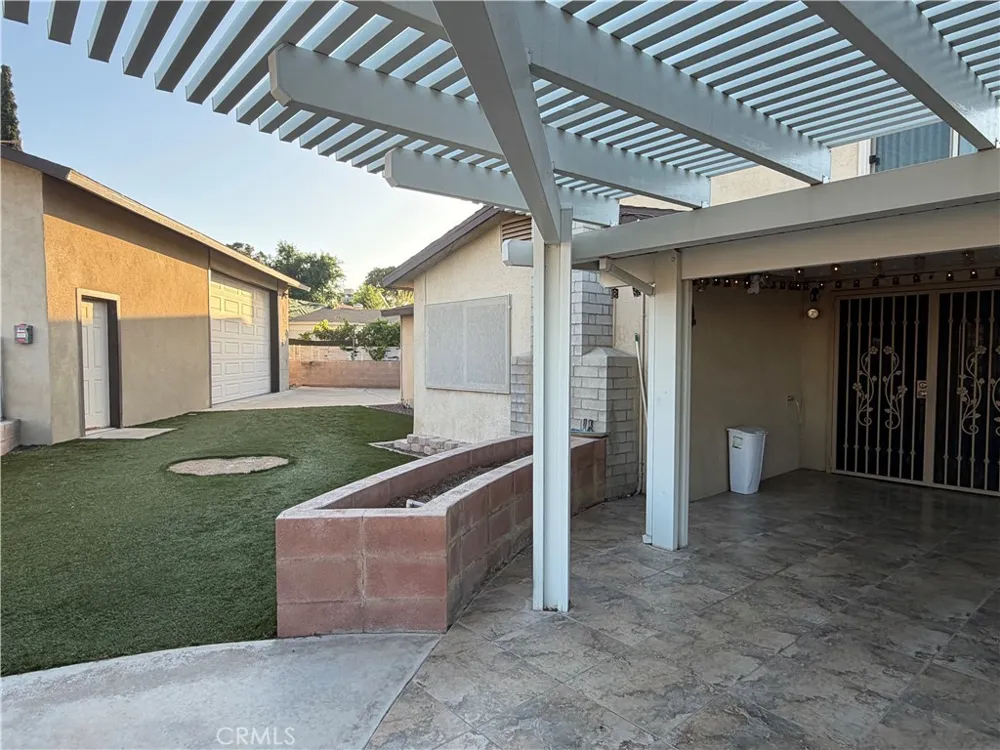 941 Senita Barstow, CA 92311