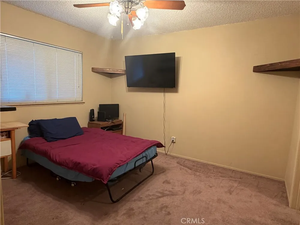 941 Senita Barstow, CA 92311