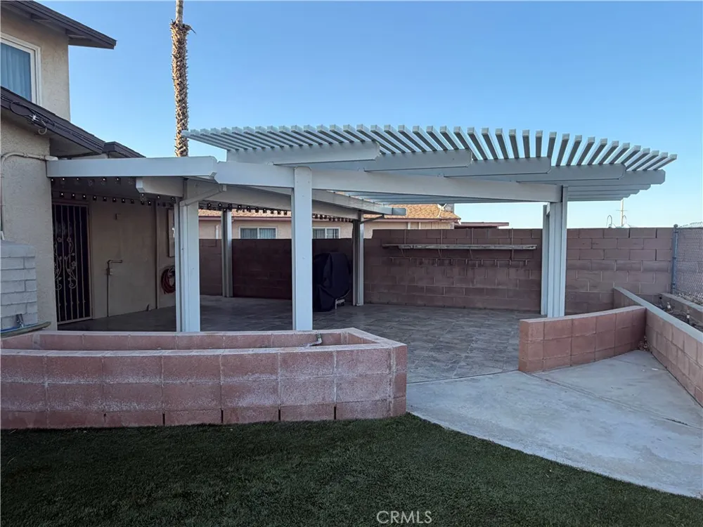 941 Senita Barstow, CA 92311