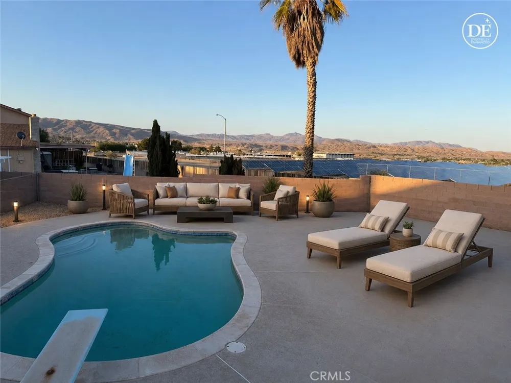 941 Senita Barstow, CA 92311