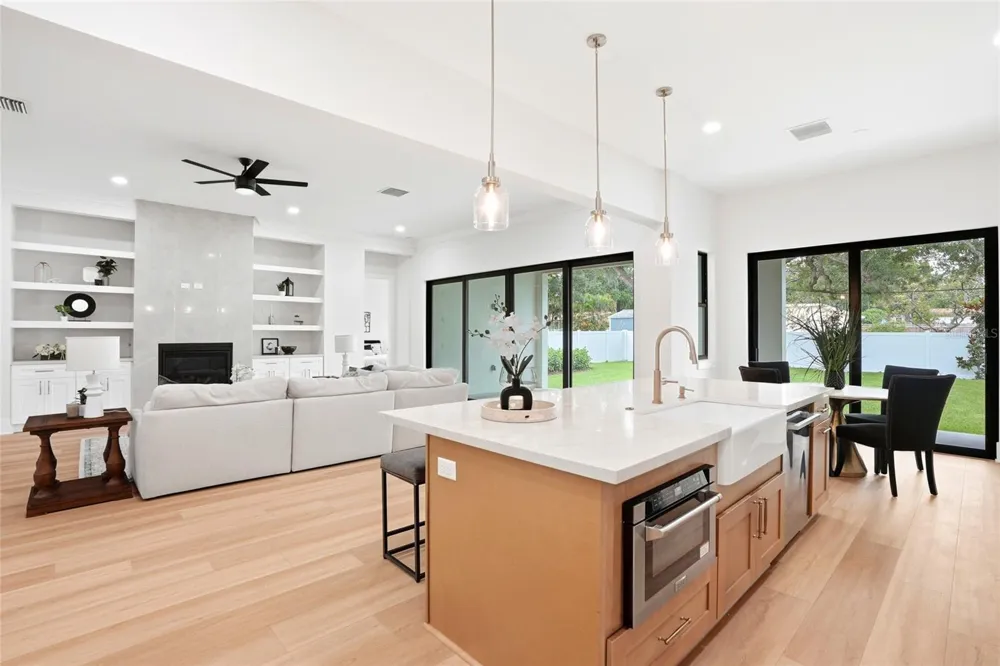 2376 RAJEL AVENUE Safety Harbor, FL 34695