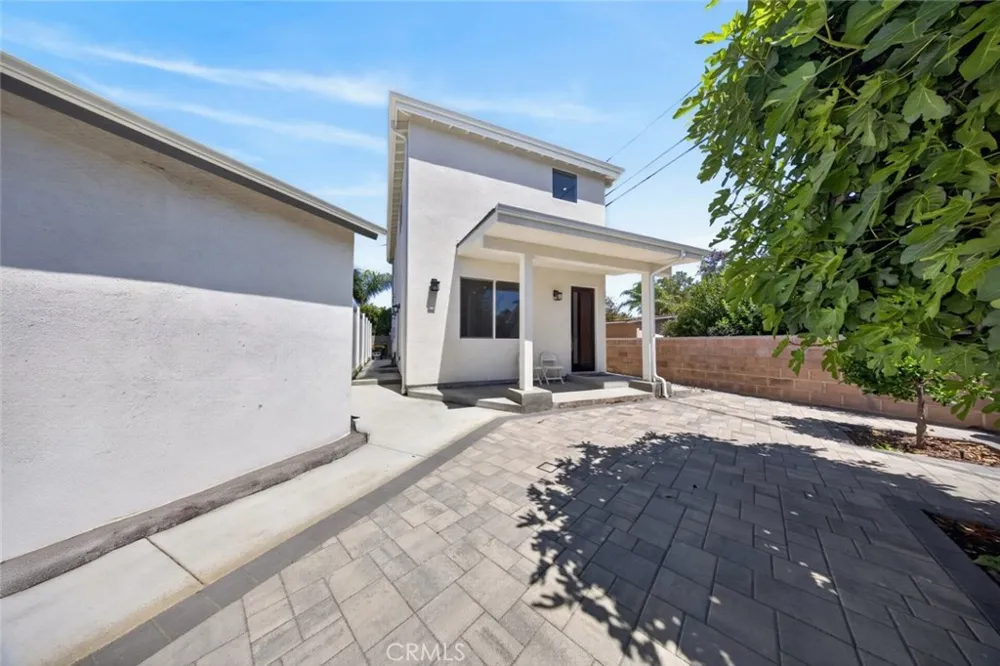 14827 Dearborn Street Panorama City, CA 91402