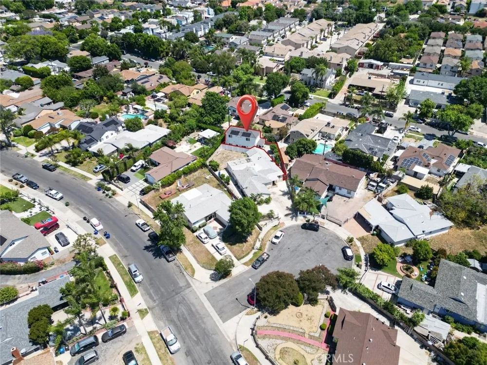 14827 Dearborn Street Panorama City, CA 91402