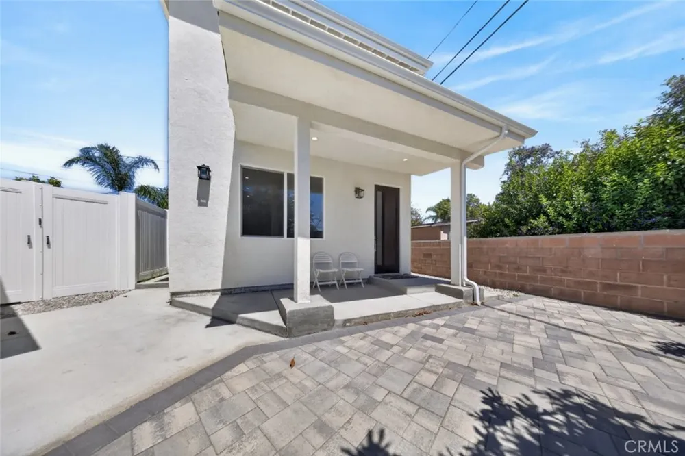 14827 Dearborn Street Panorama City, CA 91402