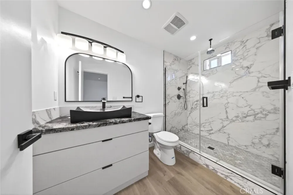 14827 Dearborn Street Panorama City, CA 91402