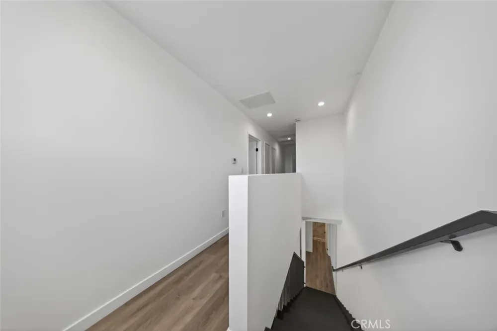 14827 Dearborn Street Panorama City, CA 91402