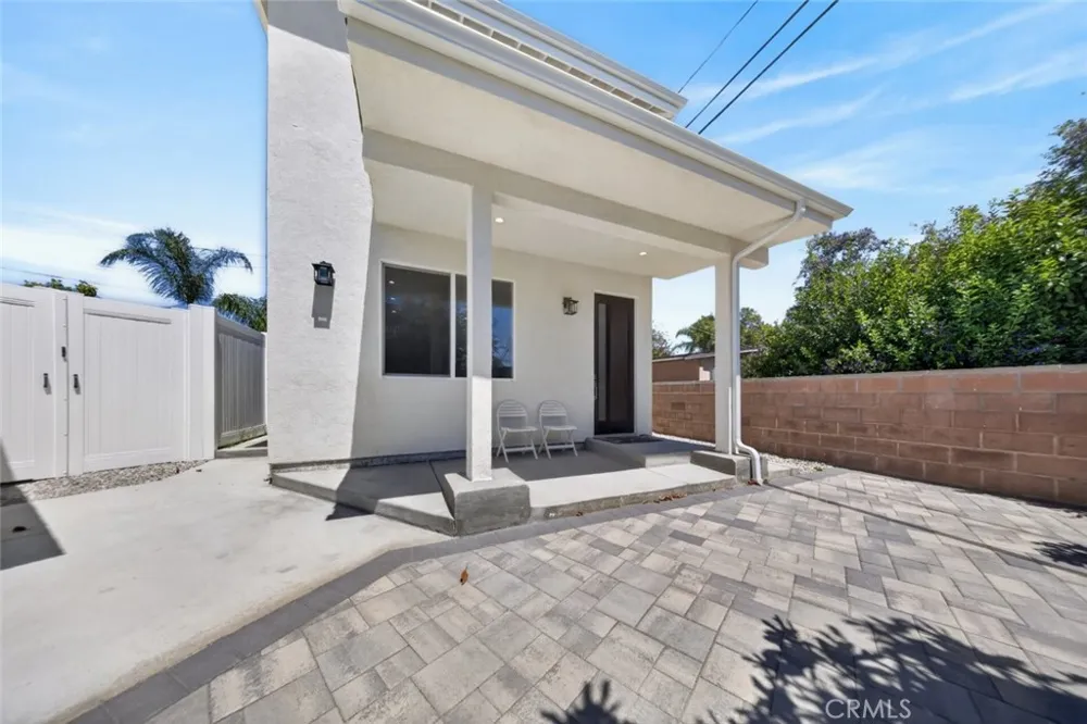 14827 Dearborn Street Panorama City, CA 91402