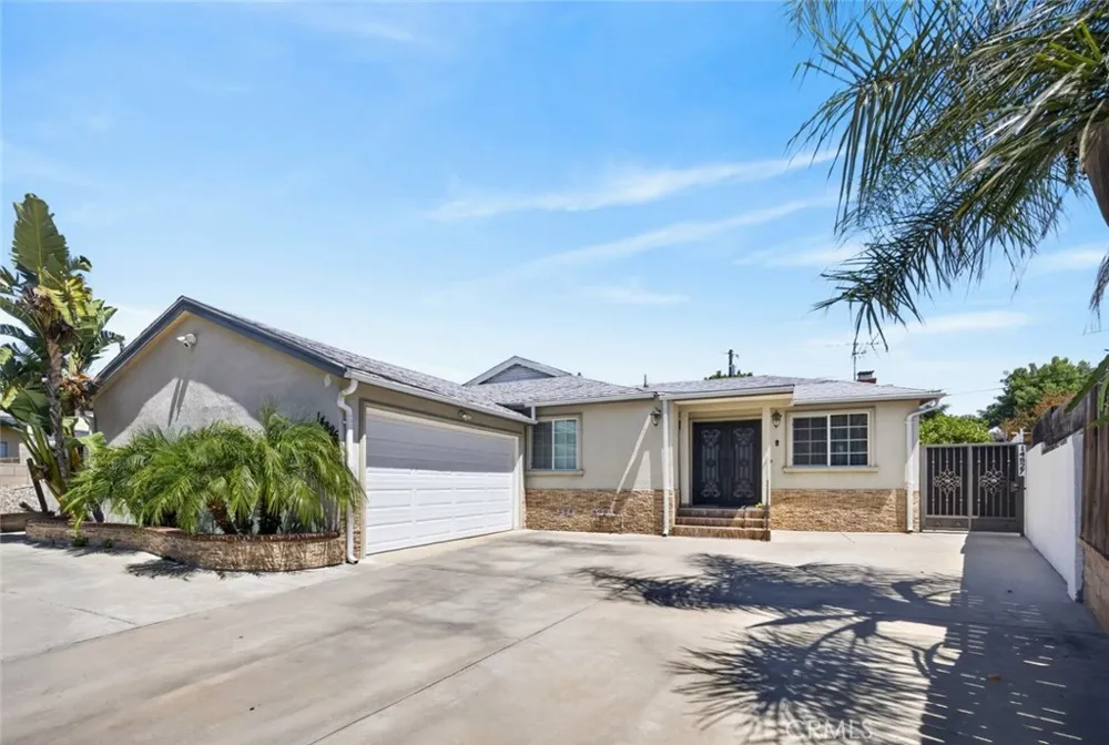 14827 Dearborn Street Panorama City, CA 91402