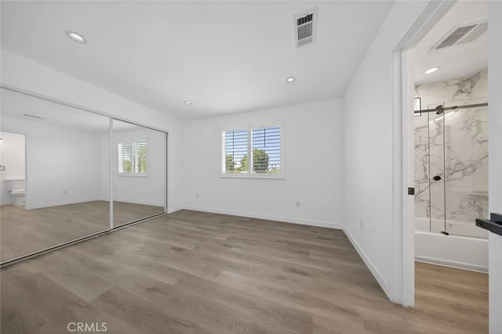 14827 Dearborn Street Panorama City, CA 91402