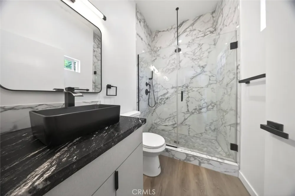 14827 Dearborn Street Panorama City, CA 91402