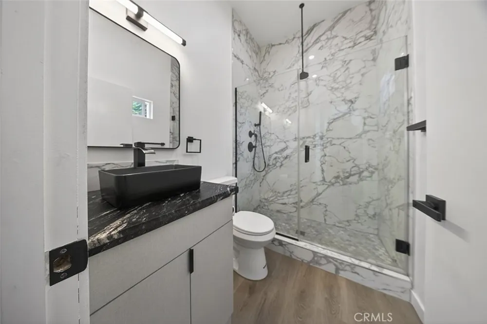 14827 Dearborn Street Panorama City, CA 91402