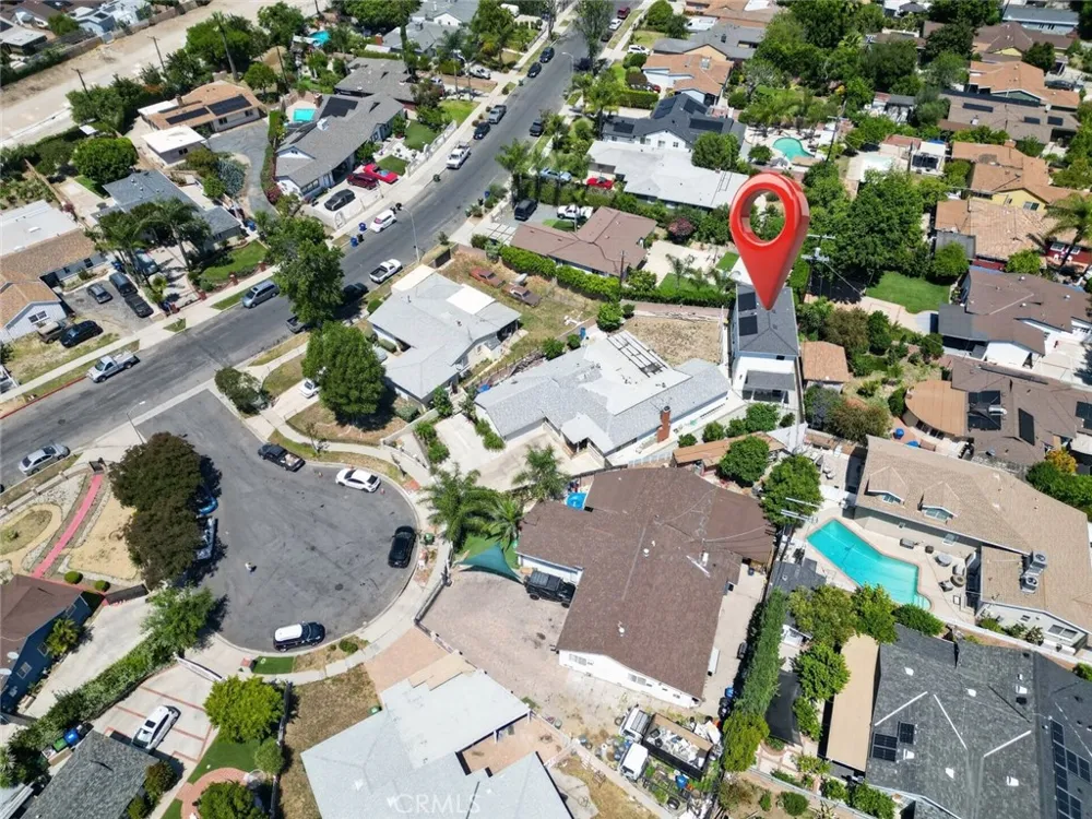 14827 Dearborn Street Panorama City, CA 91402