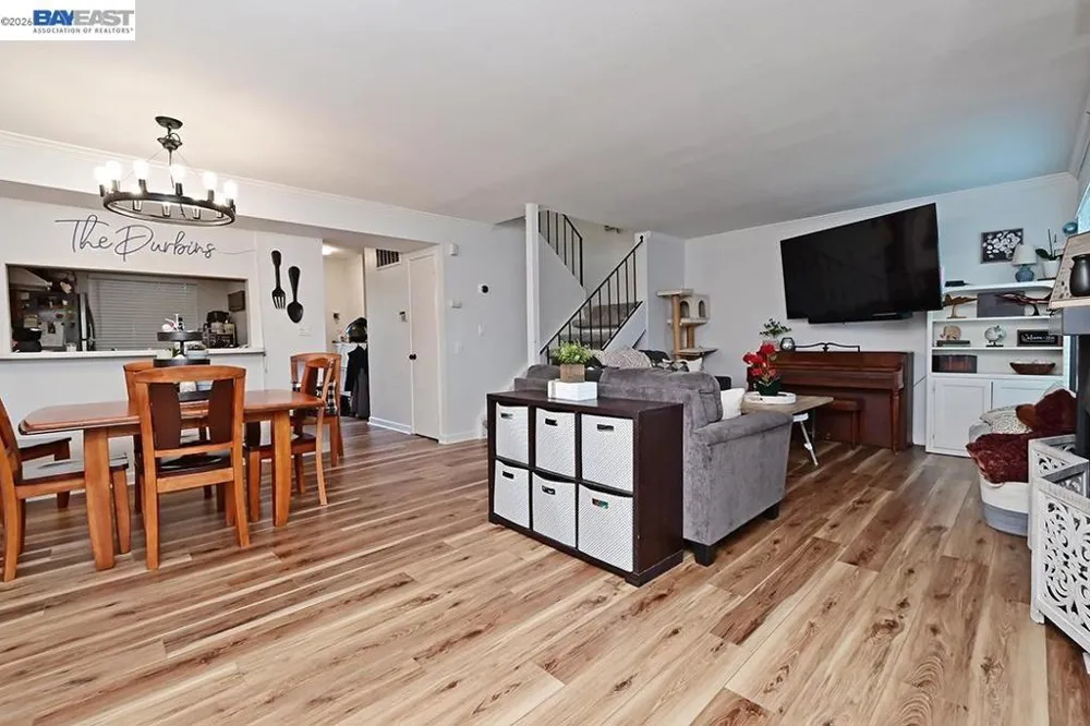 25105 Vista Greens Ct Hayward, CA 94541