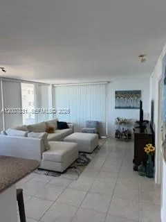 1155 Brickell Bay Dr #1201 Miami, FL 33131