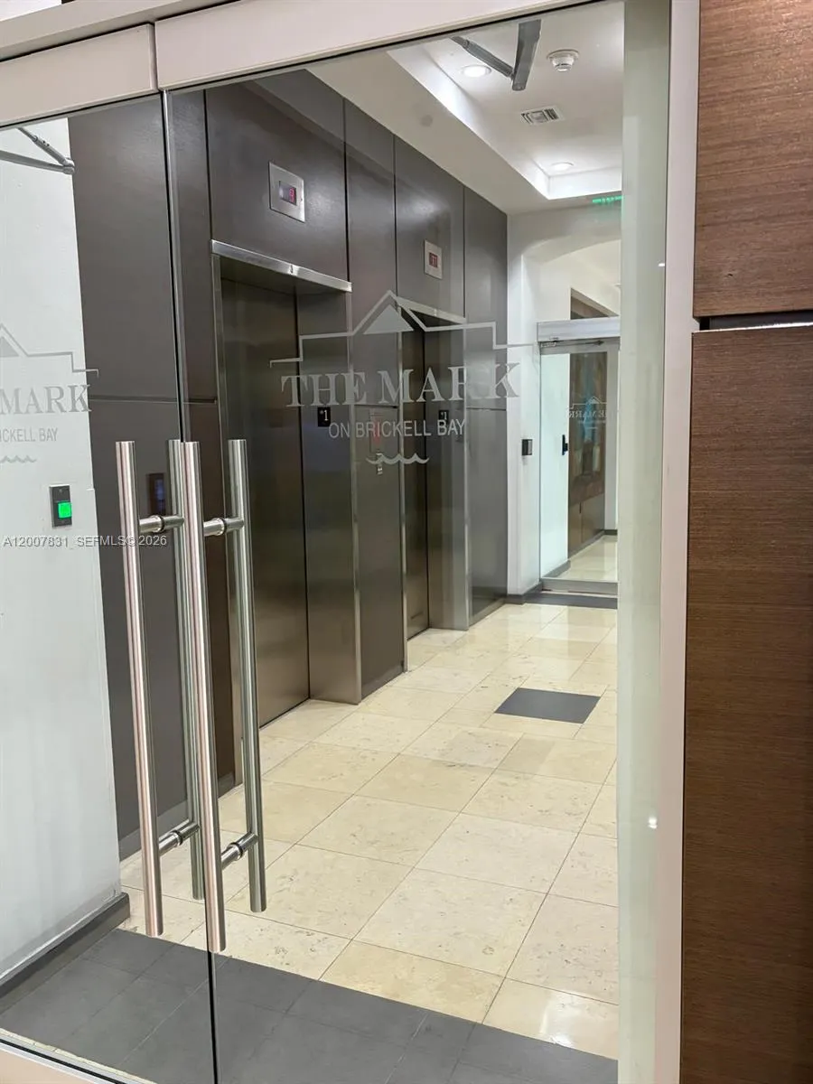 1155 Brickell Bay Dr #1201 Miami, FL 33131