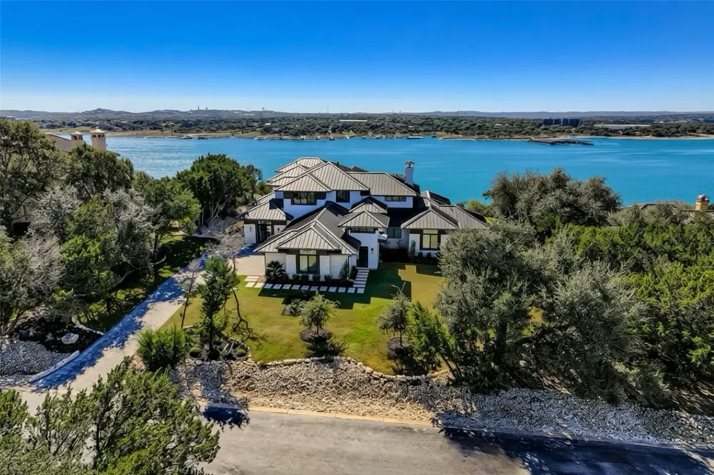 6412 Lantern View Drive Jonestown, TX 78645