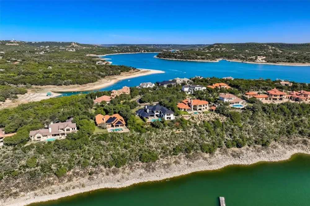 6412 Lantern View Drive Jonestown, TX 78645
