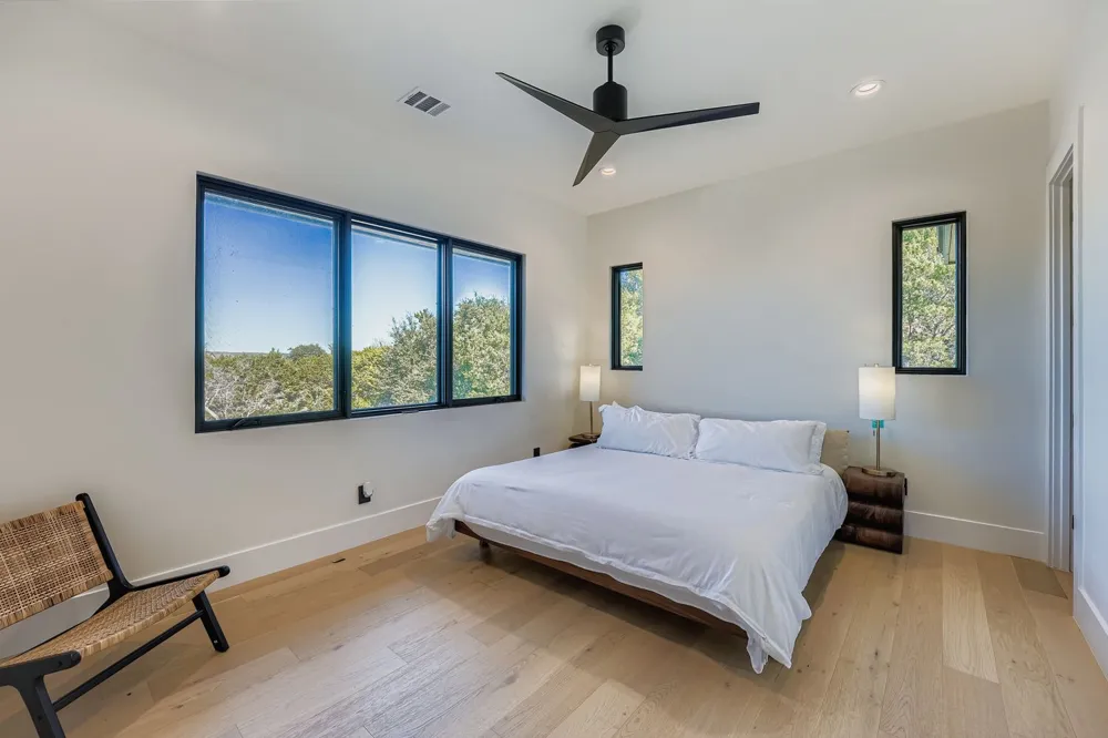 6412 Lantern View Drive Jonestown, TX 78645