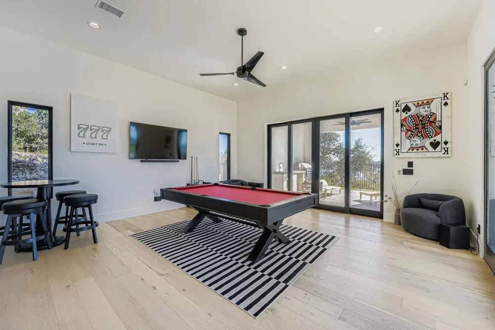 6412 Lantern View Drive Jonestown, TX 78645