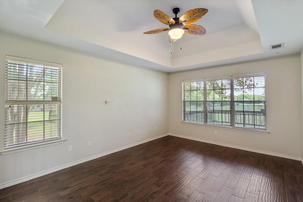 53 Tinas Trail Martindale, TX 78655