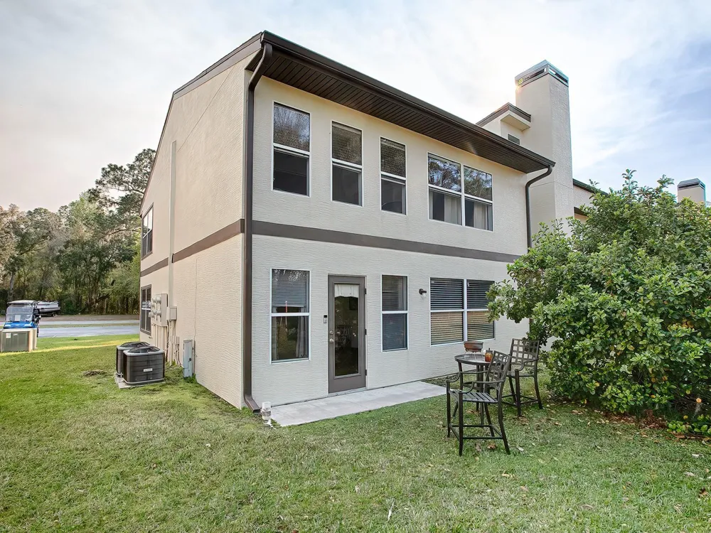 24104 SANDALWOOD DRIVE #104 Wildwood, FL 34785