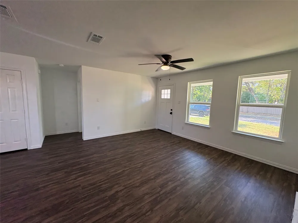 251 E Fort Worth Avenue Cooper, TX 75432