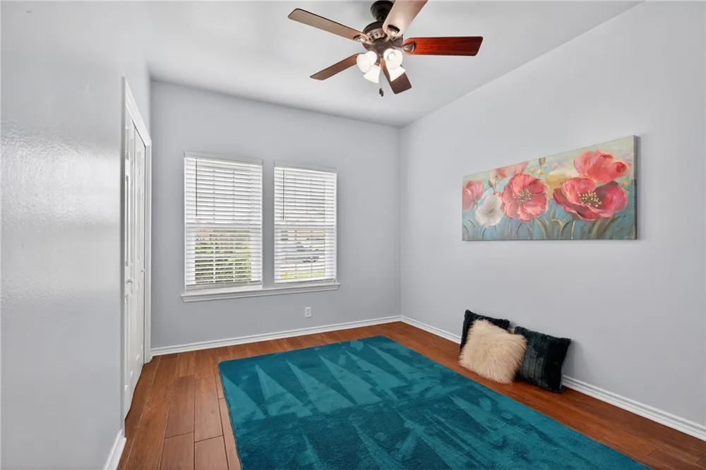 1806 Margaret Kingsville, TX 78363