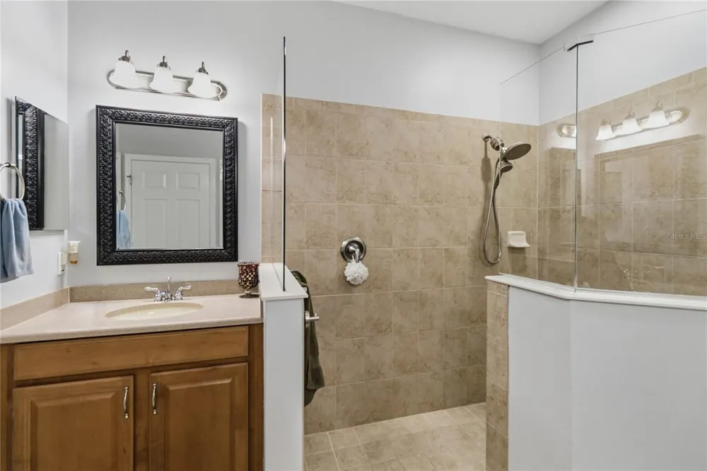 2107 VELVET LEAF DRIVE Ocoee, FL 34761