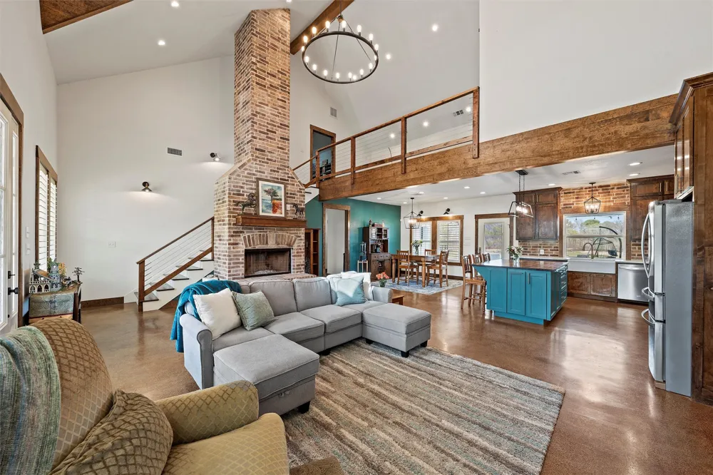 399 Satin Rd Chilton, TX 76632