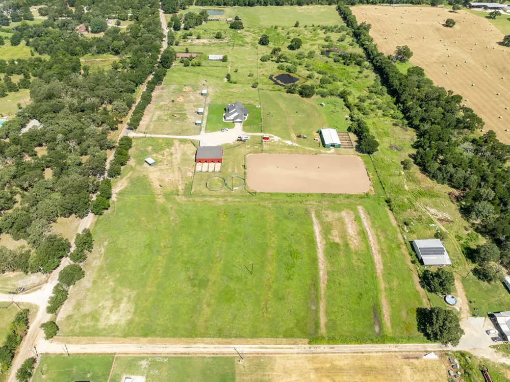 399 Satin Rd Chilton, TX 76632