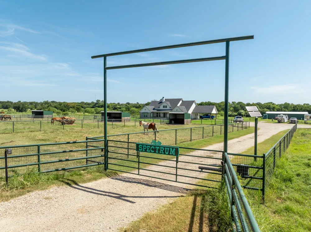 399 Satin Rd Chilton, TX 76632