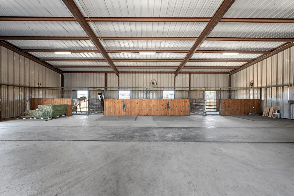 399 Satin Rd Chilton, TX 76632