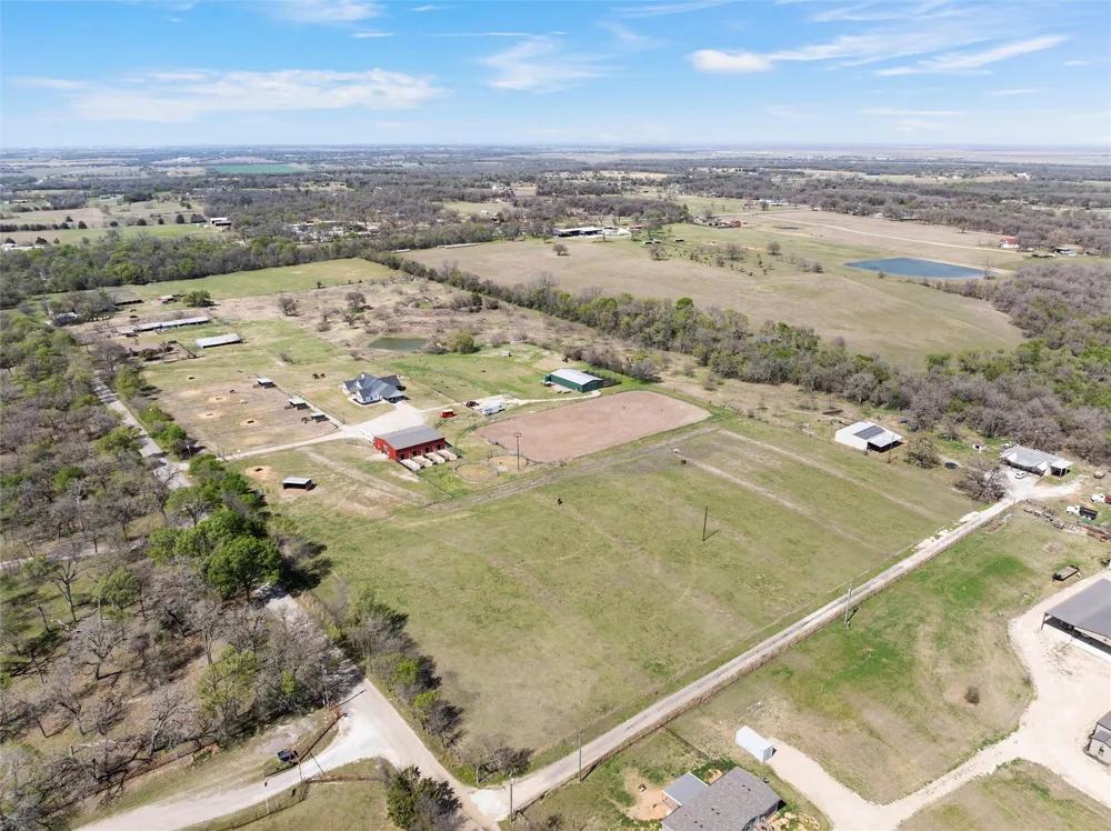 399 Satin Rd Chilton, TX 76632