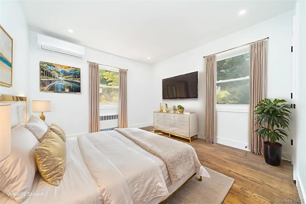 8632 Midland Parkway Jamaica Estates, NY 11432