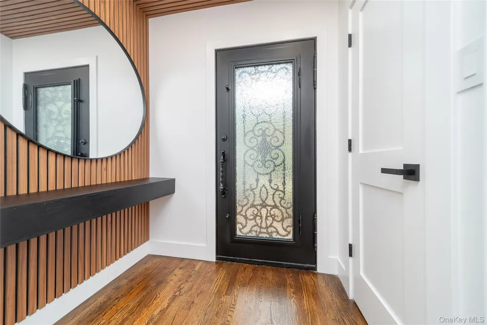 8632 Midland Parkway Jamaica Estates, NY 11432