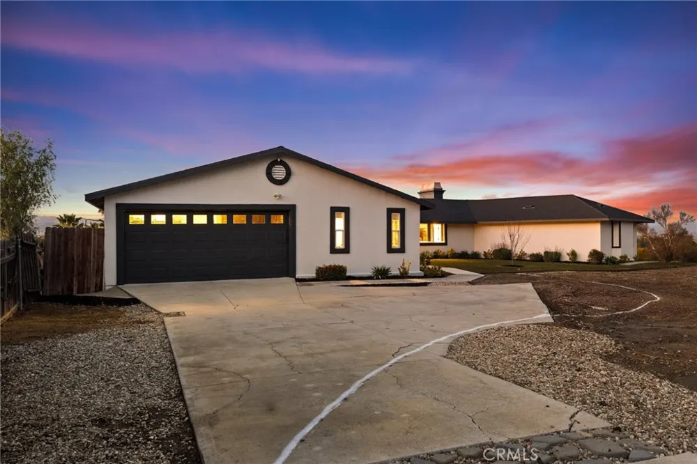 5164 Faris Lane Woodland Hills, CA 91364