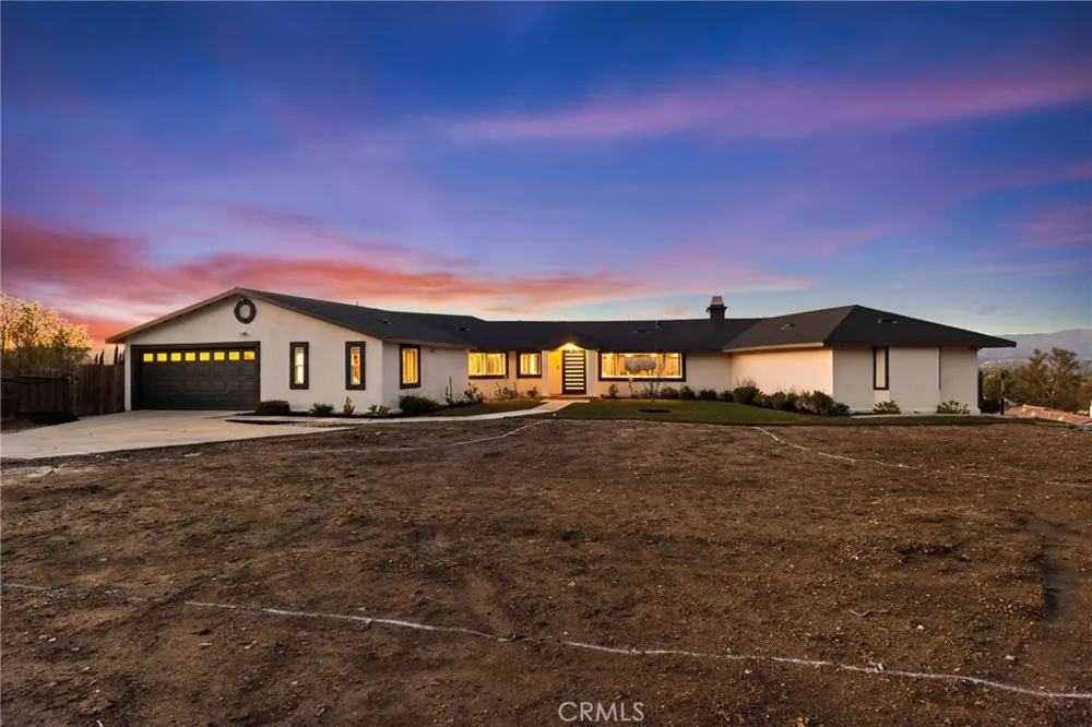 5164 Faris Lane Woodland Hills, CA 91364