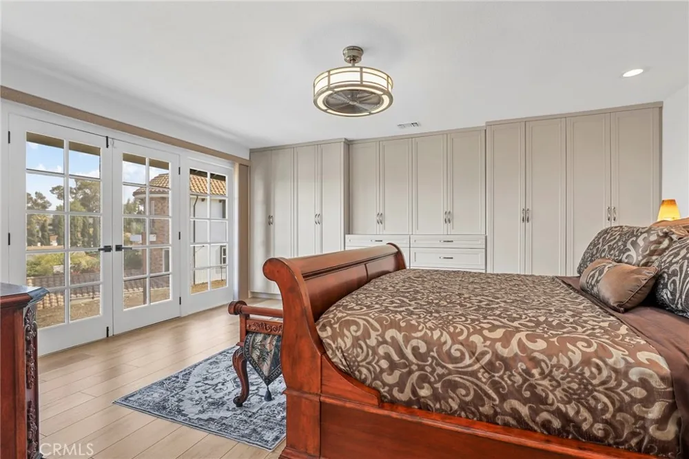5164 Faris Lane Woodland Hills, CA 91364