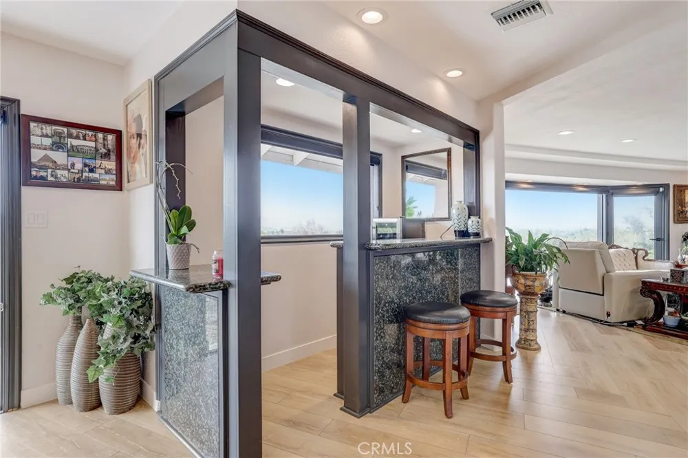 5164 Faris Lane Woodland Hills, CA 91364