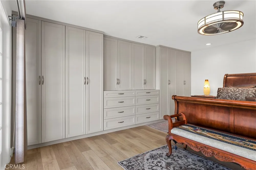 5164 Faris Lane Woodland Hills, CA 91364