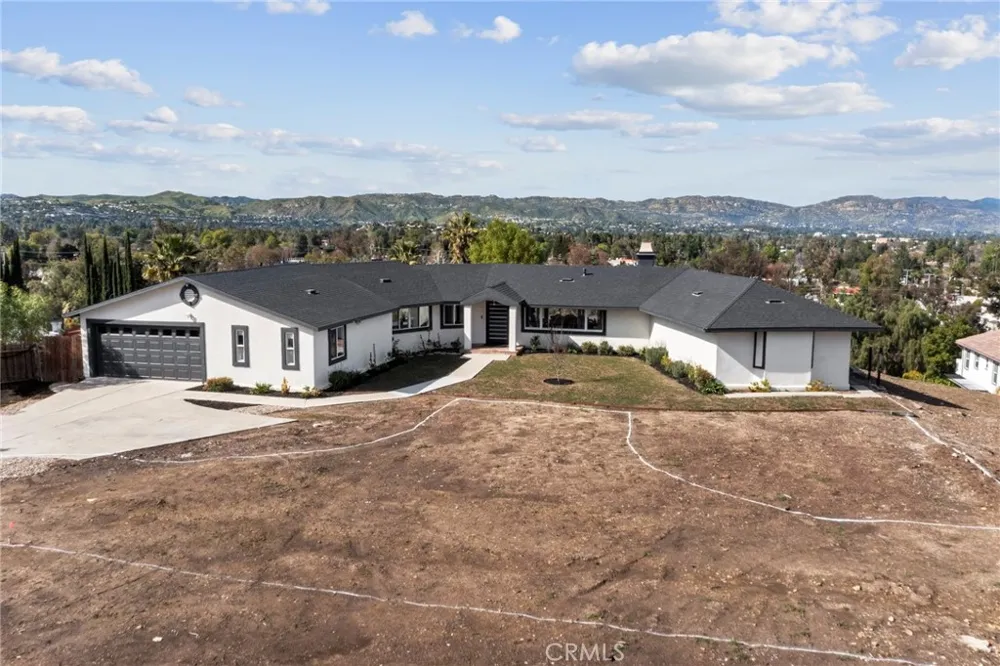 5164 Faris Lane Woodland Hills, CA 91364