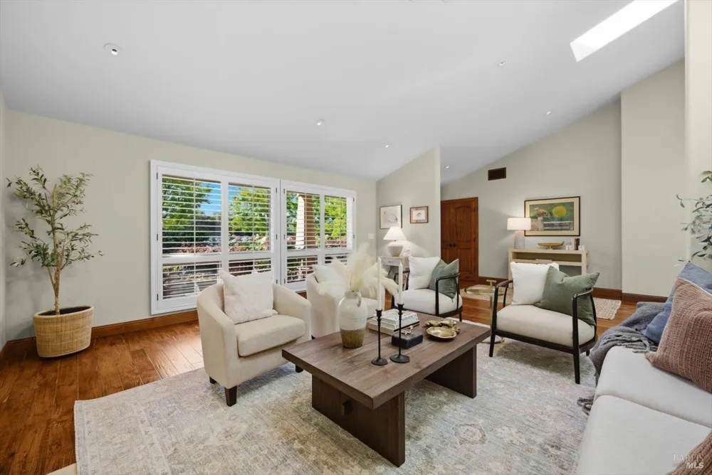 977 Pratt Avenue St. Helena, CA 94574